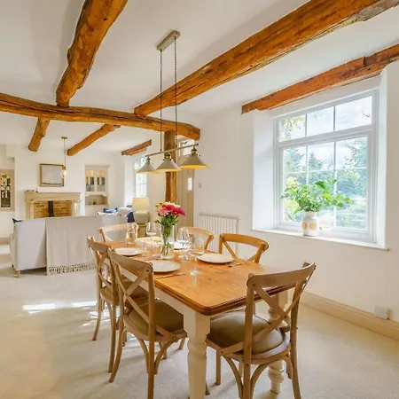 بيت للعطل 2 Bed In Carnforth Oc-89724